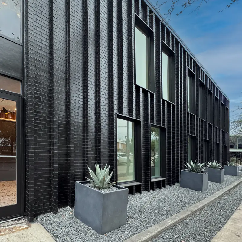 2120 Montrose 4