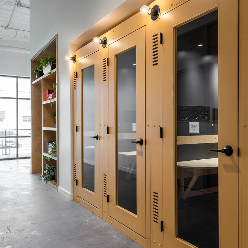 A common-to-use desk office for rent at East End properties in Houston, TX